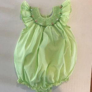 Smocked short bubble